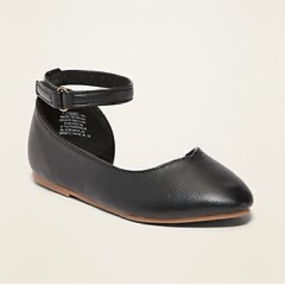 Old Navy Other - Old Navy baby girls black pointy shoes